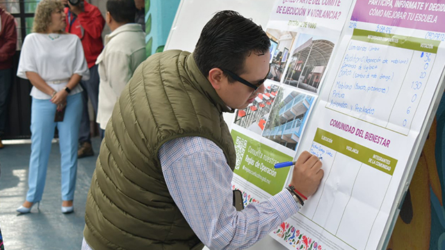 FAMILIAS Y COMUNIDADES EDUCATIVAS PARTICIPAN EN LA MEJORA DE SUS PLANTELES